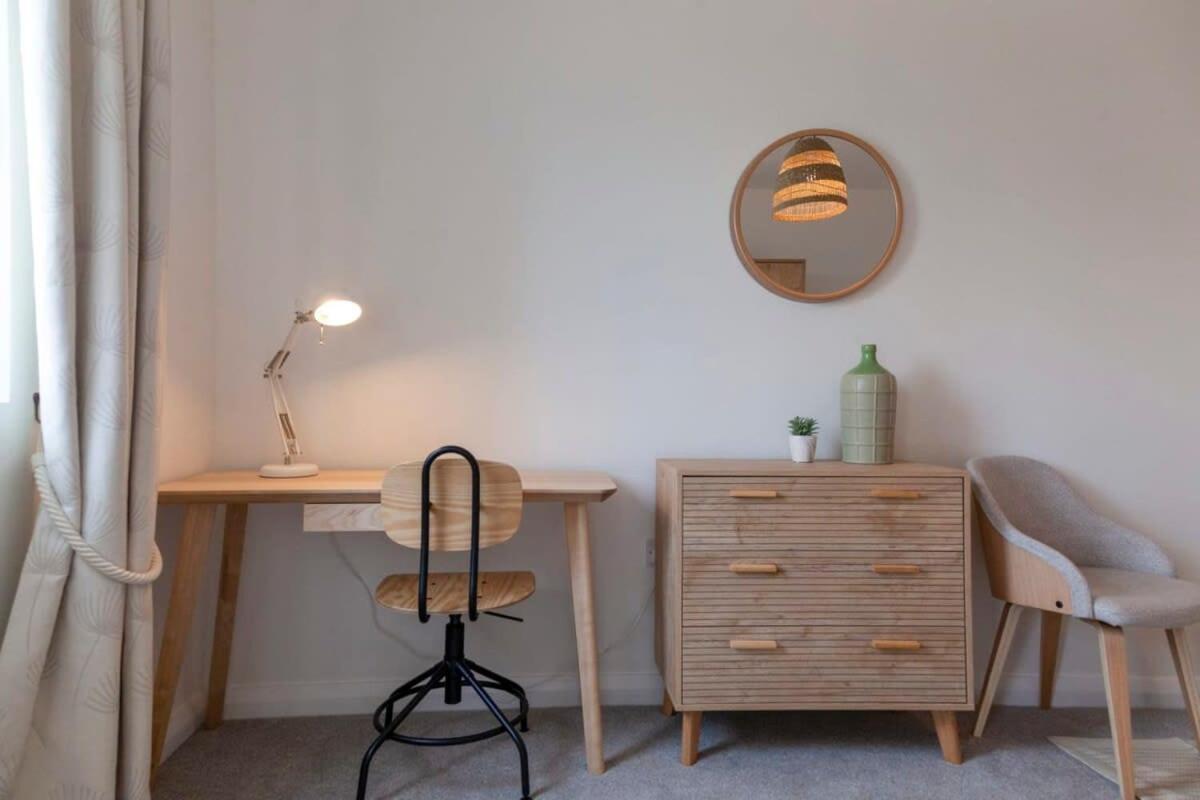 Contemporary 1 Bedroom Apartment In Ashford Ashford  Kültér fotó